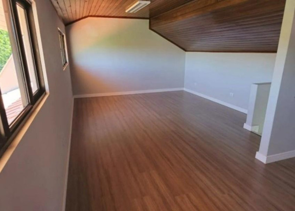 Imagem Casa com 3 Quartos à Venda, 135 m² em Jardim Das Américas - Curitiba Imagem Casa com 3 Quartos à Venda, 135 m² em Jardim Das Américas - Curitiba
