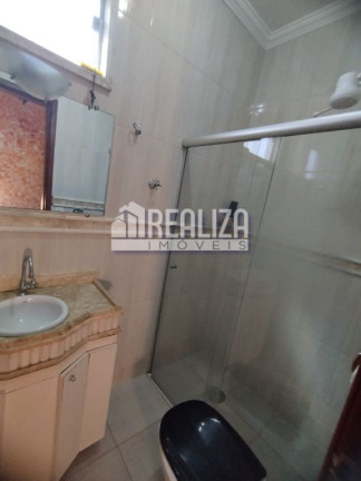 Imagem Casa com 3 Quartos à Venda, 250 m² em Jardim Elza Amuí Ii - Uberaba