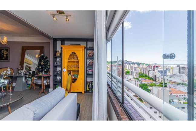 Imagem Apartamento com 3 Quartos à Venda, 120 m² em Menino Deus - Porto Alegre