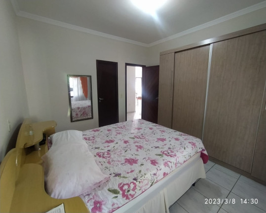 Imagem Casa com 6 Quartos à Venda, 400 m² em Bucarein - Joinville Imagem Casa com 6 Quartos à Venda, 400 m² em Bucarein - Joinville
