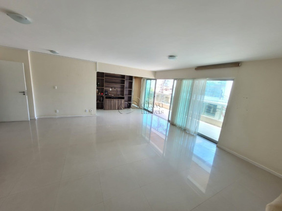 Imagem Apartamento com 3 Quartos à Venda, 296 m² em Cavaleiros - Macaé Imagem Apartamento com 3 Quartos à Venda, 296 m² em Cavaleiros - Macaé