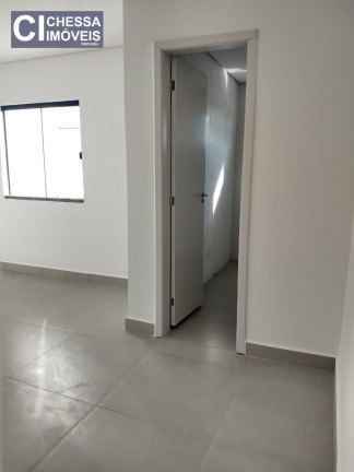 Imagem Sobrado com 2 Quartos à Venda ou Locação, 200 m² em Espinheiros - Itajaí