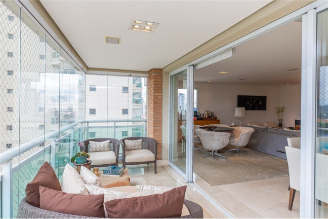 Imagem Apartamento com 4 Quartos à Venda, 240 m² em Campo Belo - São Paulo
