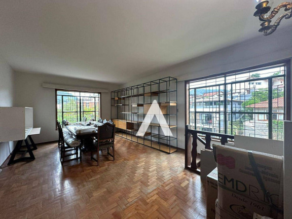 Imagem Casa com 4 Quartos à Venda, 214 m² em Jardim Europa - Teresópolis