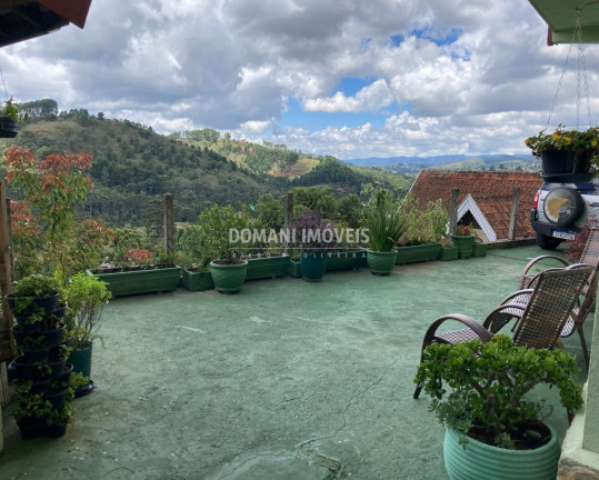 Imagem Casa com 4 Quartos à Venda, 260 m² em Região Do Jaguaribe - Campos Do Jordão