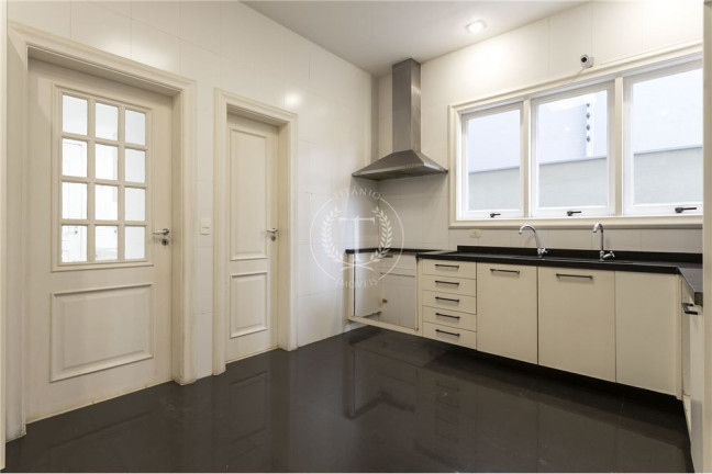 Imagem Casa com 4 Quartos à Venda, 388 m² em Jardim Panorama - São Paulo