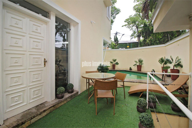 Imagem Casa com 3 Quartos à Venda, 255 m² em Jardim América - São Paulo
