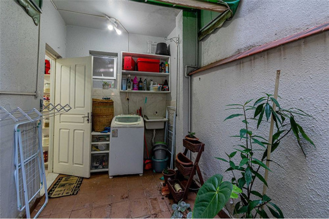 Imagem Imóvel com 2 Quartos à Venda, em Mont Serrat - Porto Alegre Imagem Imóvel com 2 Quartos à Venda, em Mont Serrat - Porto Alegre