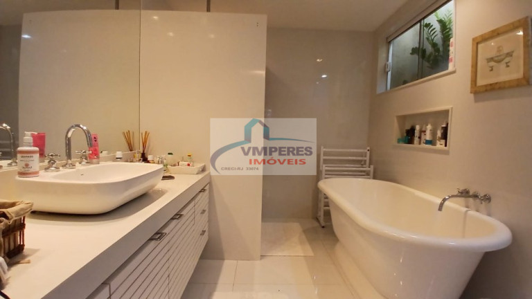 Imagem Apartamento com 3 Quartos à Venda, 160 m² em Gávea - Rio De Janeiro Imagem Apartamento com 3 Quartos à Venda, 160 m² em Gávea - Rio De Janeiro