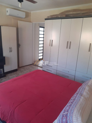Imagem Sobrado com 3 Quartos à Venda, 168 m² em Independência - Ribeirão Preto Imagem Sobrado com 3 Quartos à Venda, 168 m² em Independência - Ribeirão Preto