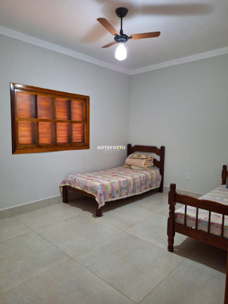 Imagem Chácara com 3 Quartos à Venda, 2.500 m² em Centro - Patrocínio Paulista