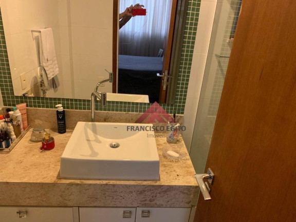 Imagem Apartamento com 3 Quartos à Venda, 155 m² em Icaraí - Niterói Imagem Apartamento com 3 Quartos à Venda, 155 m² em Icaraí - Niterói