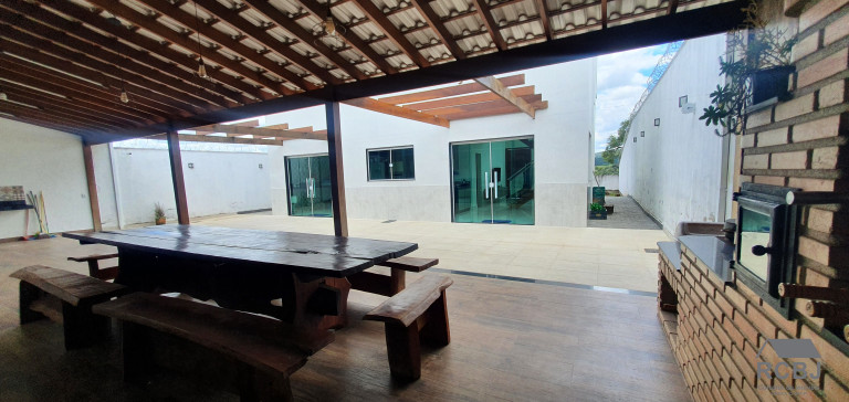 Imagem Sobrado com 4 Quartos à Venda, em Fernão Dias - Esmeraldas Imagem Sobrado com 4 Quartos à Venda, em Fernão Dias - Esmeraldas