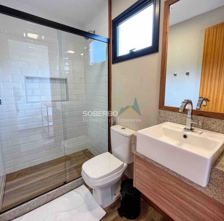 Imagem Casa com 4 Quartos à Venda, 750 m² em Vargem Grande - Teresópolis