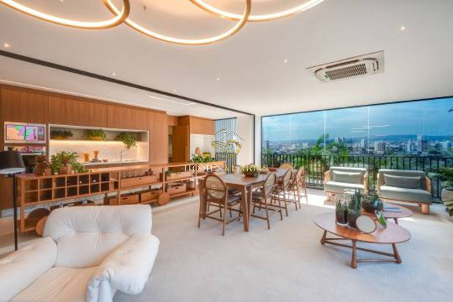 Apartamento com 3 Quartos à Venda, 150 m² em Serrinha - Goiânia