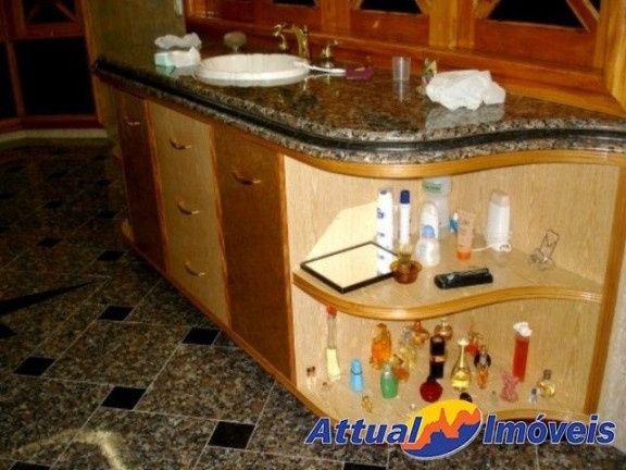 Imagem Casa com 5 Quartos à Venda, 600 m² em Quebra Frascos - Teresópolis