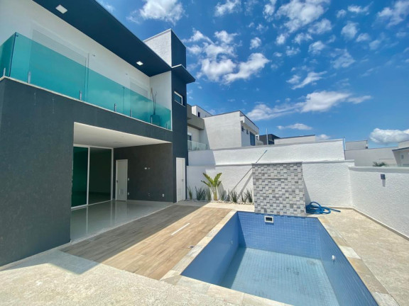 Imagem Imóvel com 3 Quartos à Venda, 250 m² Imagem Imóvel com 3 Quartos à Venda, 250 m²