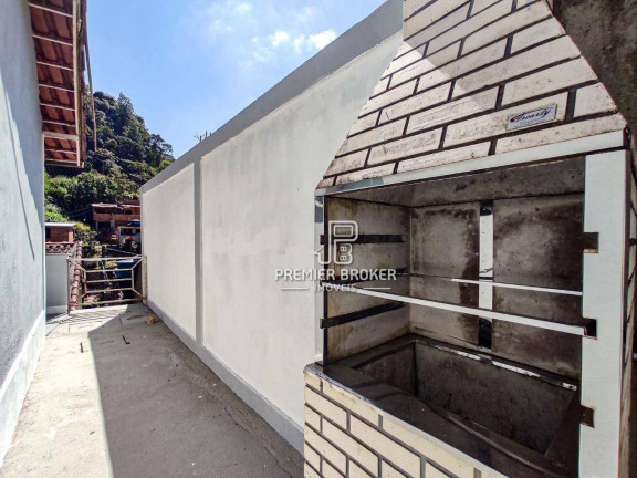 Imagem Casa com 2 Quartos à Venda, 46 m² em Meudon - Teresópolis
