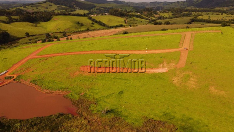 Imagem Terreno à Venda, 1.000 m² em Lagos De Santa Helena - Bragança Paulista Imagem Terreno à Venda, 1.000 m² em Lagos De Santa Helena - Bragança Paulista