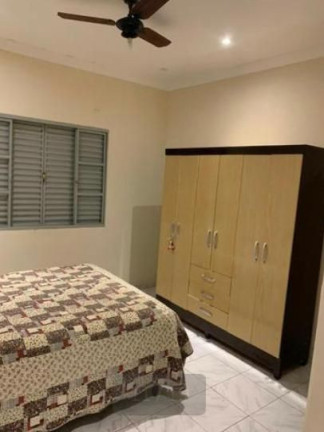 Imagem Casa com 5 Quartos à Venda, 230 m² em Vila Geny - Lorena