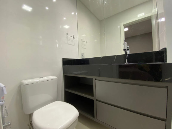 Imagem Apartamento com 3 Quartos à Venda, 142 m² em Meia Praia - Itapema Imagem Apartamento com 3 Quartos à Venda, 142 m² em Meia Praia - Itapema