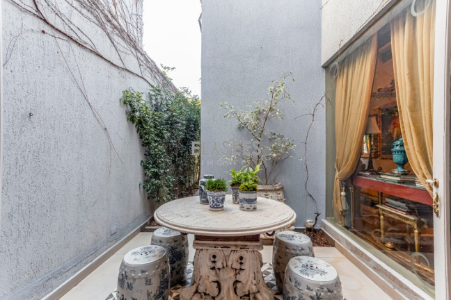 Imagem Casa com 3 Quartos à Venda, 380 m² em Jardim Paulista - São Paulo Imagem Casa com 3 Quartos à Venda, 380 m² em Jardim Paulista - São Paulo