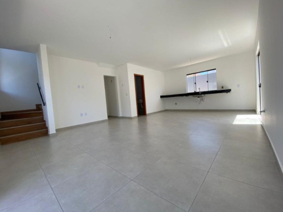Imagem Sobrado com 3 Quartos à Venda, 130 m² em Parque Jacaraipe - Serra