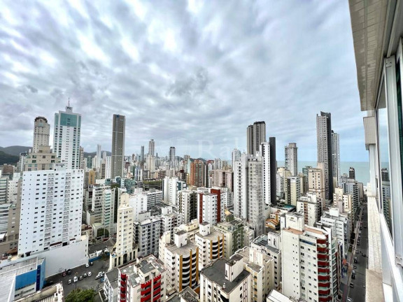 Apartamento com 4 Quartos à Venda, 140 m² em Centro - Balneário Camboriú