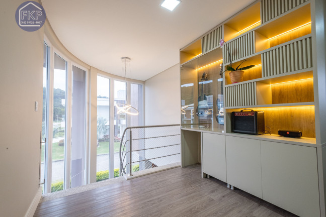 Imagem Casa com 4 Quartos à Venda, 259 m² em Praia Dos Ingleses - Florianópolis