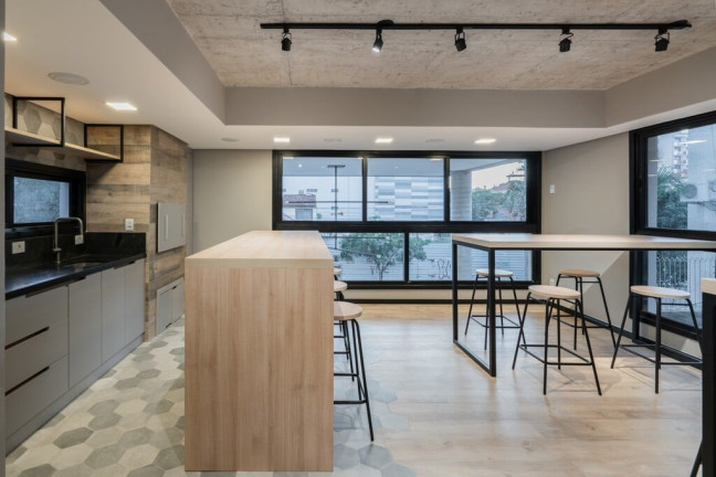Imagem Apartamento com 1 Quarto à Venda, 43 m² em Menino Deus - Porto Alegre