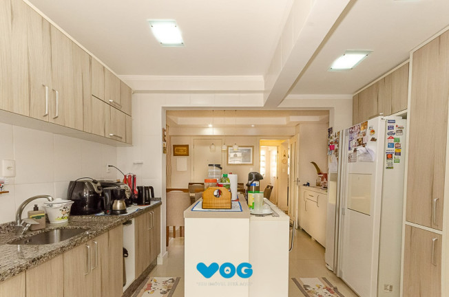 Imagem Imóvel com 3 Quartos à Venda, 117 m² em Petrópolis - Porto Alegre Imagem Imóvel com 3 Quartos à Venda, 117 m² em Petrópolis - Porto Alegre