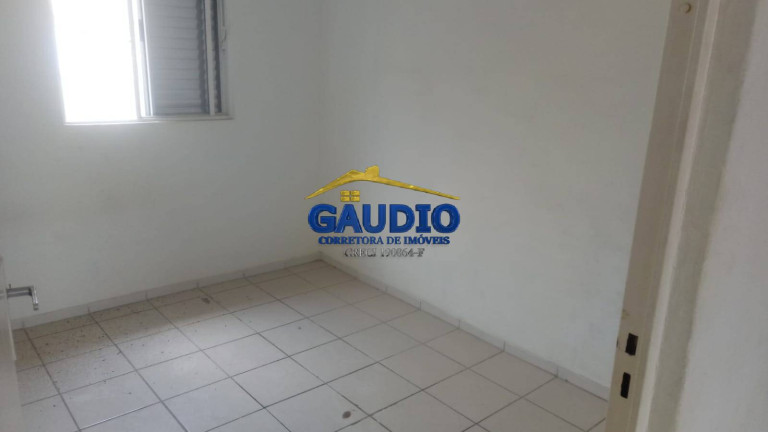 Imagem Apartamento com 2 Quartos para Alugar, 50 m² em Capão Redondo - São Paulo