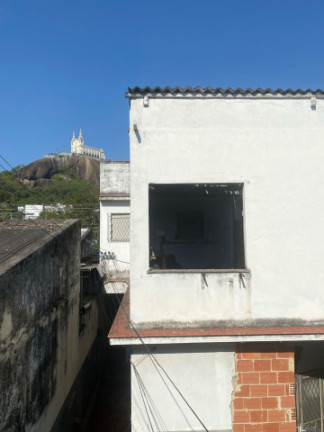 Imagem Casa com 3 Quartos à Venda, 200 m² em Olaria - Rio De Janeiro