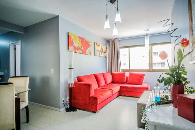 Imagem Apartamento com 3 Quartos à Venda, 85 m² em Vila Ipiranga - Porto Alegre