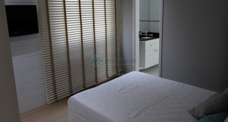 Imagem Apartamento com 2 Quartos à Venda, 73 m² em Cristo Rei - Curitiba
