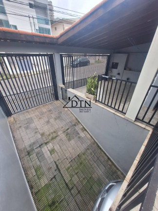 Imagem Sobrado com 3 Quartos à Venda, 263 m² em Vila Bastos - Santo André