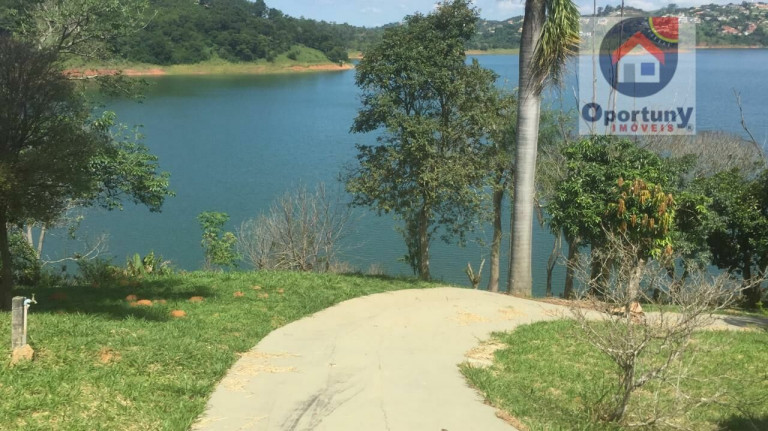Imagem Imóvel com 3 Quartos à Venda, 5.000 m² em Centro - Igaratá