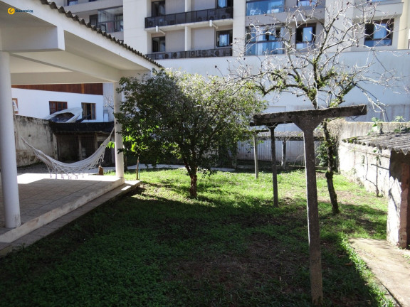 Casa com 4 Quartos à Venda, 504 m² em Córrego Grande - Florianópolis