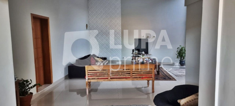 Imagem Casa com 4 Quartos à Venda, 380 m² em Vila Santista - Atibaia