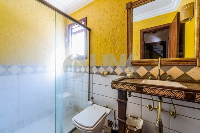 Imagem Imóvel com 2 Quartos à Venda, 116 m² em Petrópolis - Porto Alegre Imagem Imóvel com 2 Quartos à Venda, 116 m² em Petrópolis - Porto Alegre