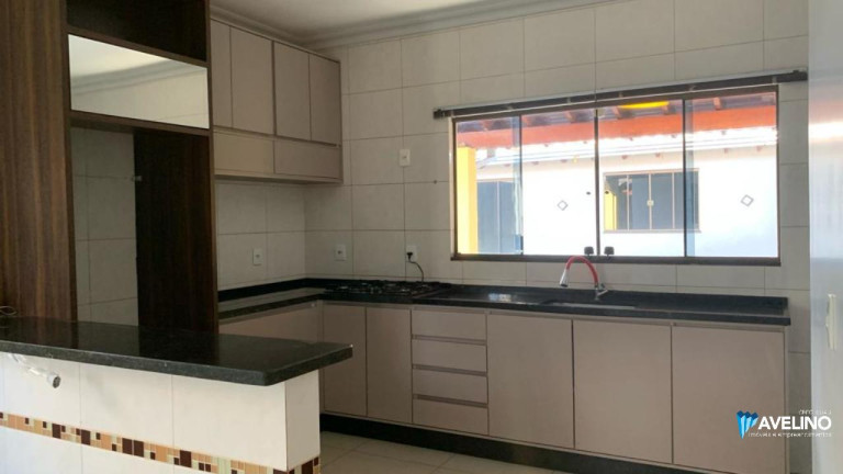 Imagem Casa com 4 Quartos à Venda, 220 m² em Vila Arapongas - Dourados Imagem Casa com 4 Quartos à Venda, 220 m² em Vila Arapongas - Dourados