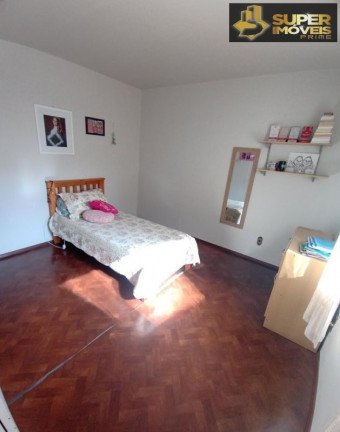Imagem Casa com 4 Quartos à Venda, 202 m² em Centro - Pelotas Imagem Casa com 4 Quartos à Venda, 202 m² em Centro - Pelotas