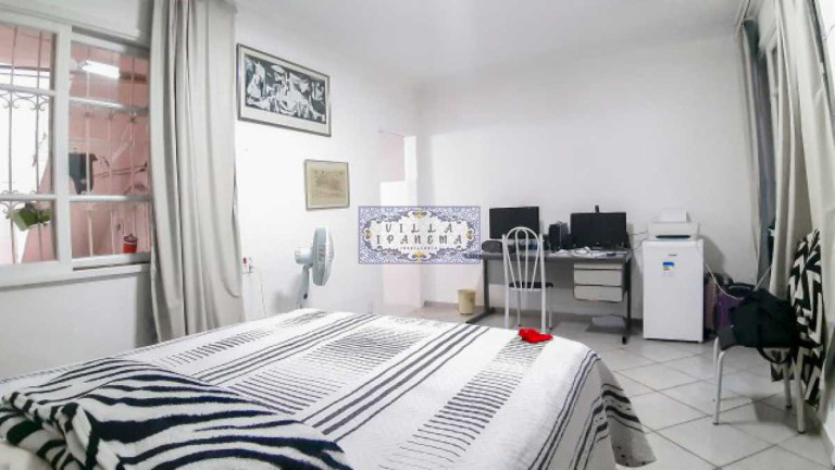 Imagem Imóvel com 4 Quartos à Venda, 240 m² em Ipanema - Rio De Janeiro Imagem Imóvel com 4 Quartos à Venda, 240 m² em Ipanema - Rio De Janeiro