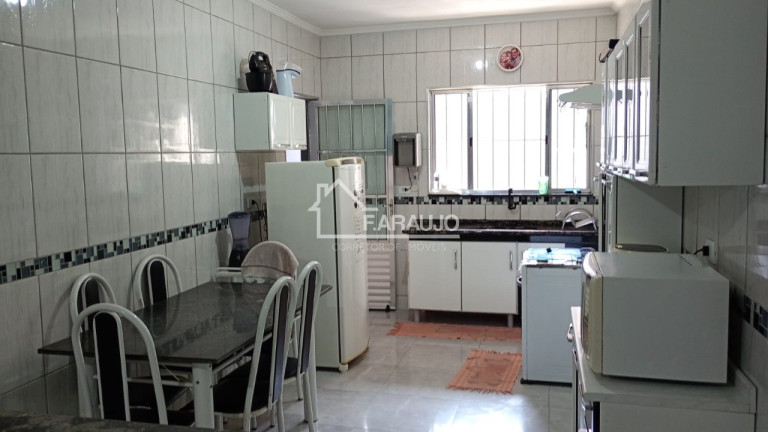 Imagem Casa com 2 Quartos à Venda, 70 m² em Jardim Itália - Sorocaba
