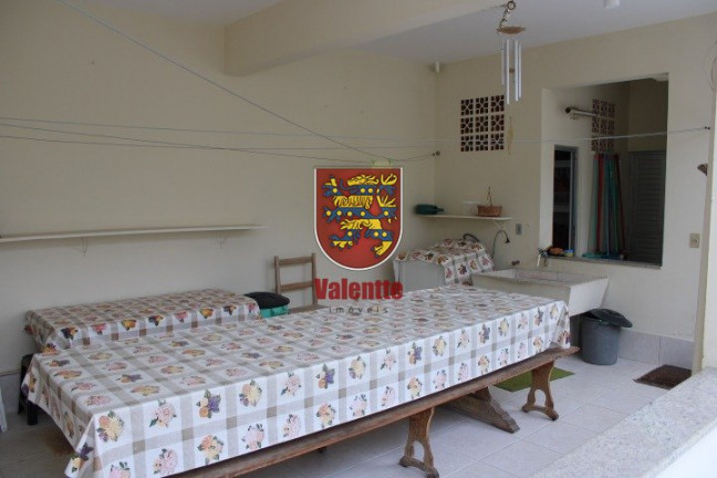 Imagem Casa com 2 Quartos à Venda,  em Capoeiras - Florianópolis
