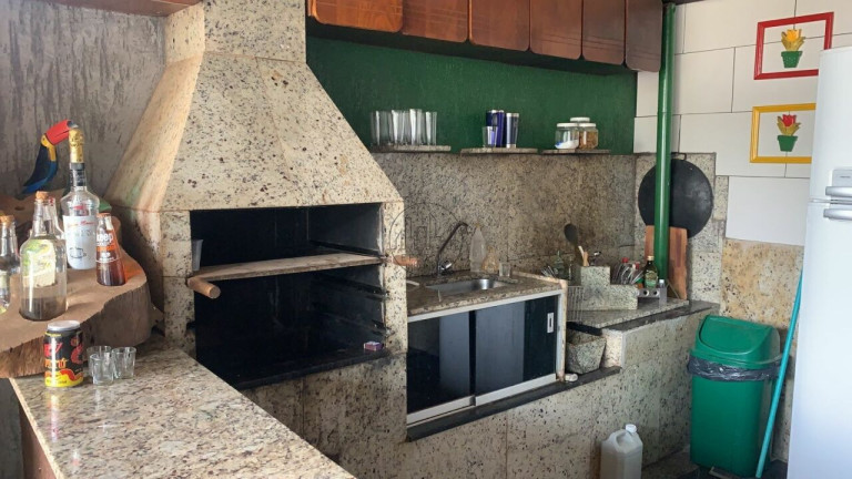Imagem Casa com 2 Quartos à Venda, 440 m² em Park Way - Brasília