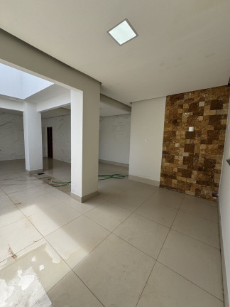 Imagem Casa com 3 Quartos à Venda, 220 m² em Colina Park Residencial - Goianésia