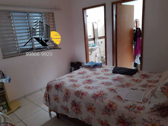 Imagem Casa com 3 Quartos à Venda, 190 m² em Santa Mônica - Uberlândia Imagem Casa com 3 Quartos à Venda, 190 m² em Santa Mônica - Uberlândia