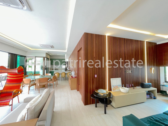 Imagem Casa com 5 Quartos à Venda, 216 m² em Tapera - Aquiraz