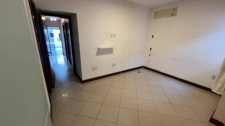 Imagem Casa com 3 Quartos à Venda, 220 m² em Cidade Nova - Feira De Santana Imagem Casa com 3 Quartos à Venda, 220 m² em Cidade Nova - Feira De Santana